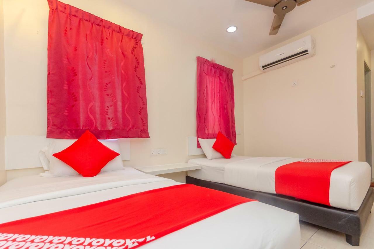 Oyo 1010 Skudai Hotel Экстерьер фото